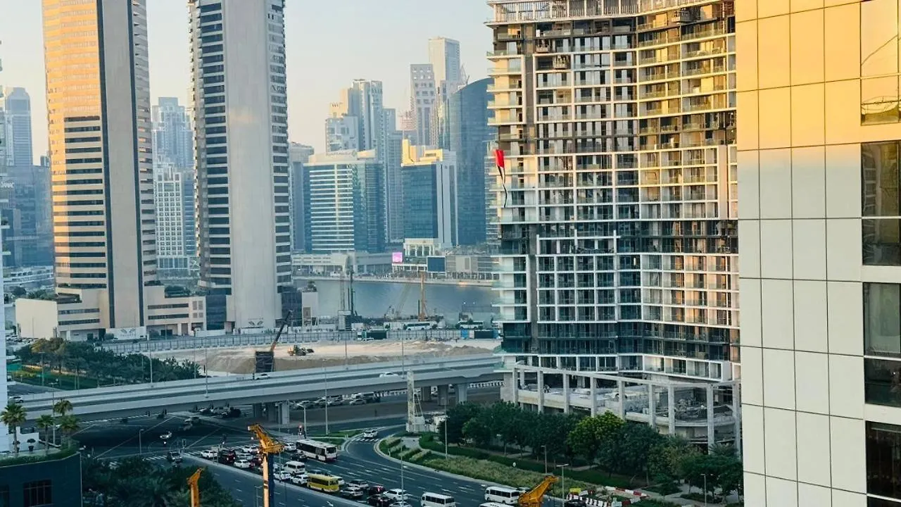 Classic Homestay In Business Bay Dubai 0*,